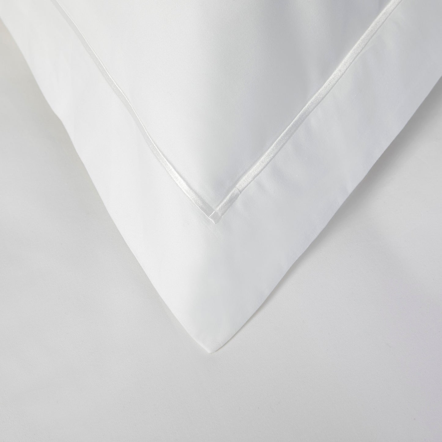 Linge de lit en coton Égyptien 160 fils/cm² – 400TC Satin de Coton – Housse de Couette