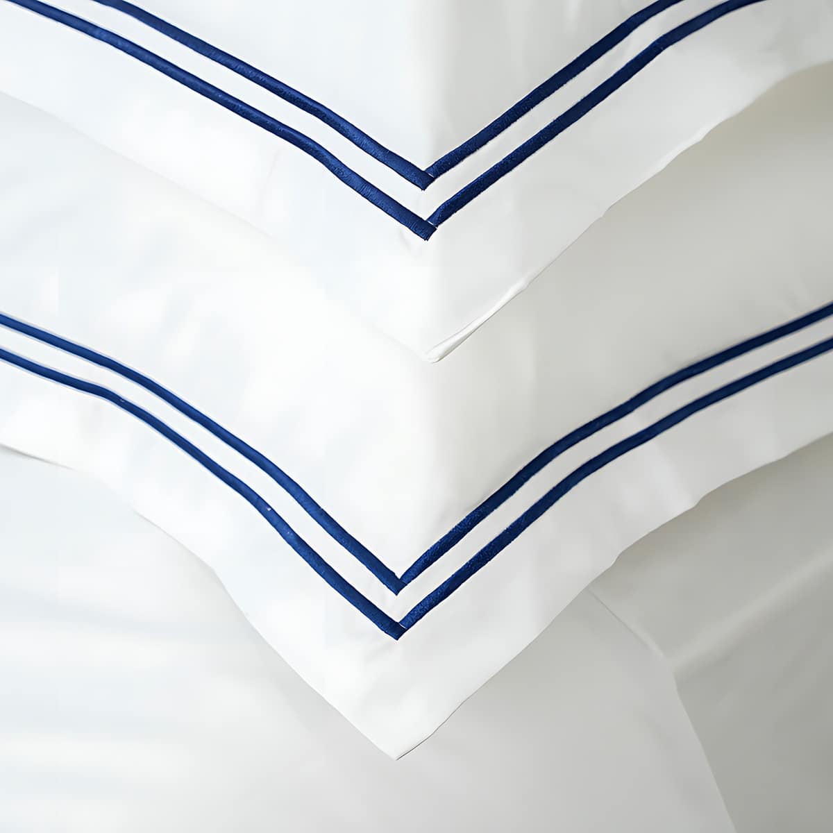 Satén de algodón PIMA de 750 hilos con cordón azul marino de 2 hileras - Funda de almohada