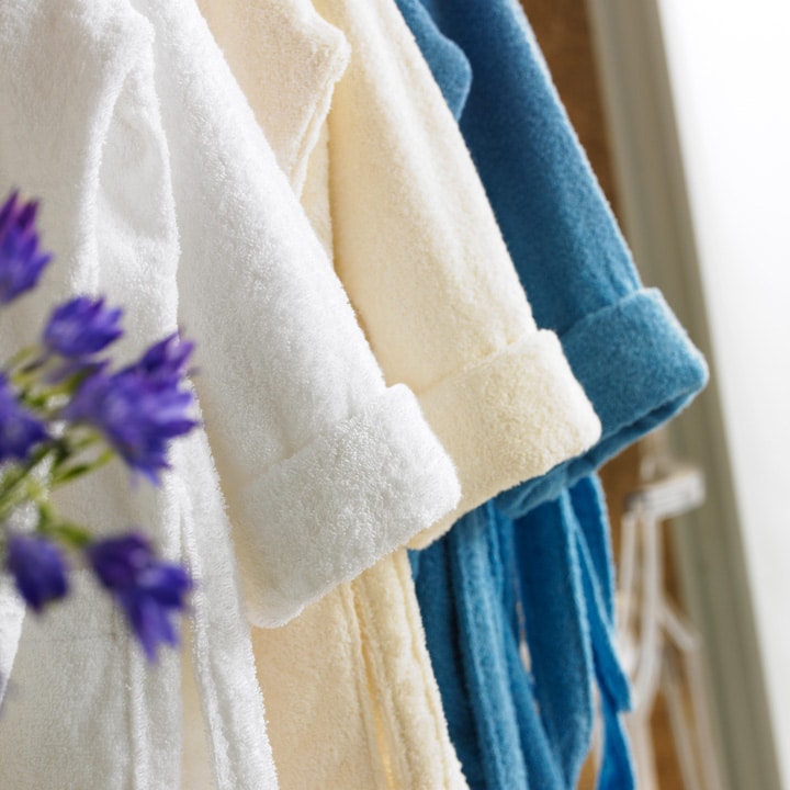 Hotel Quality Terry Towelling Cotton Bathrobe 400gsm – King of Cotton